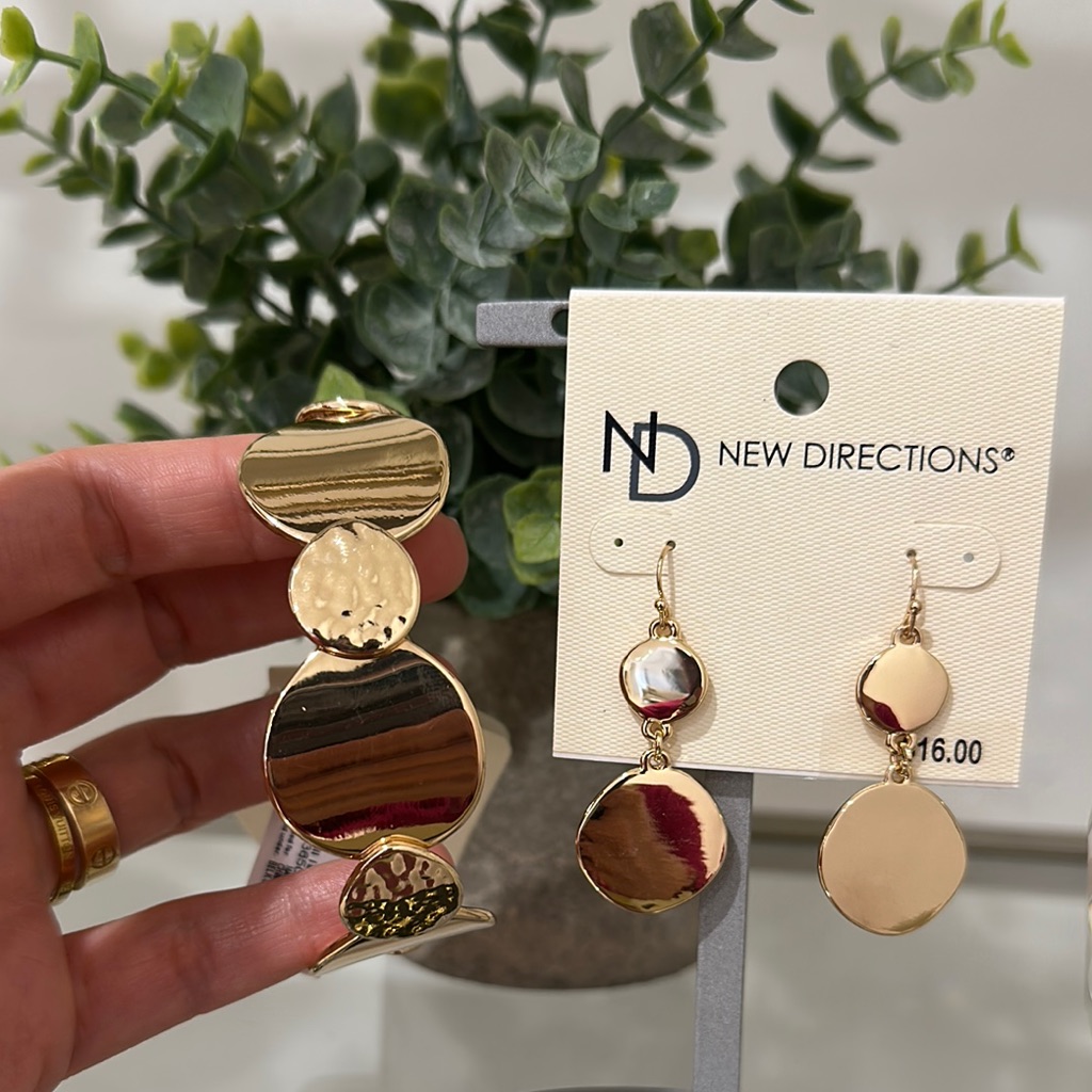 Gold Earrings And Bracelet Set 25$